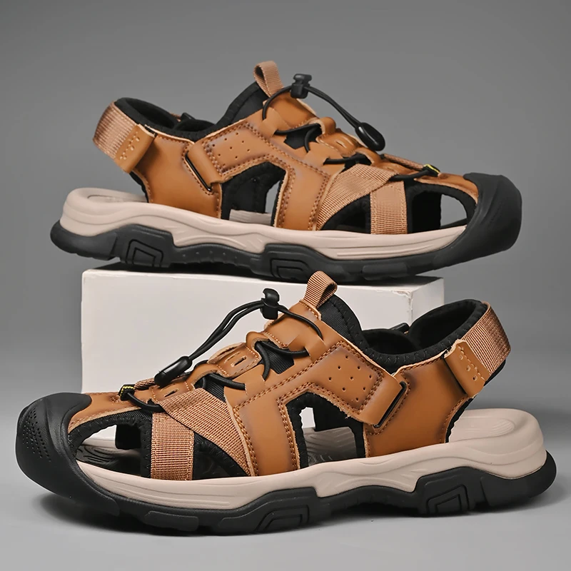 

2025 Summer new style cowhide beach sandals man brown outdoor mens comfortable casual sandal walking shoe Anti-collision toe