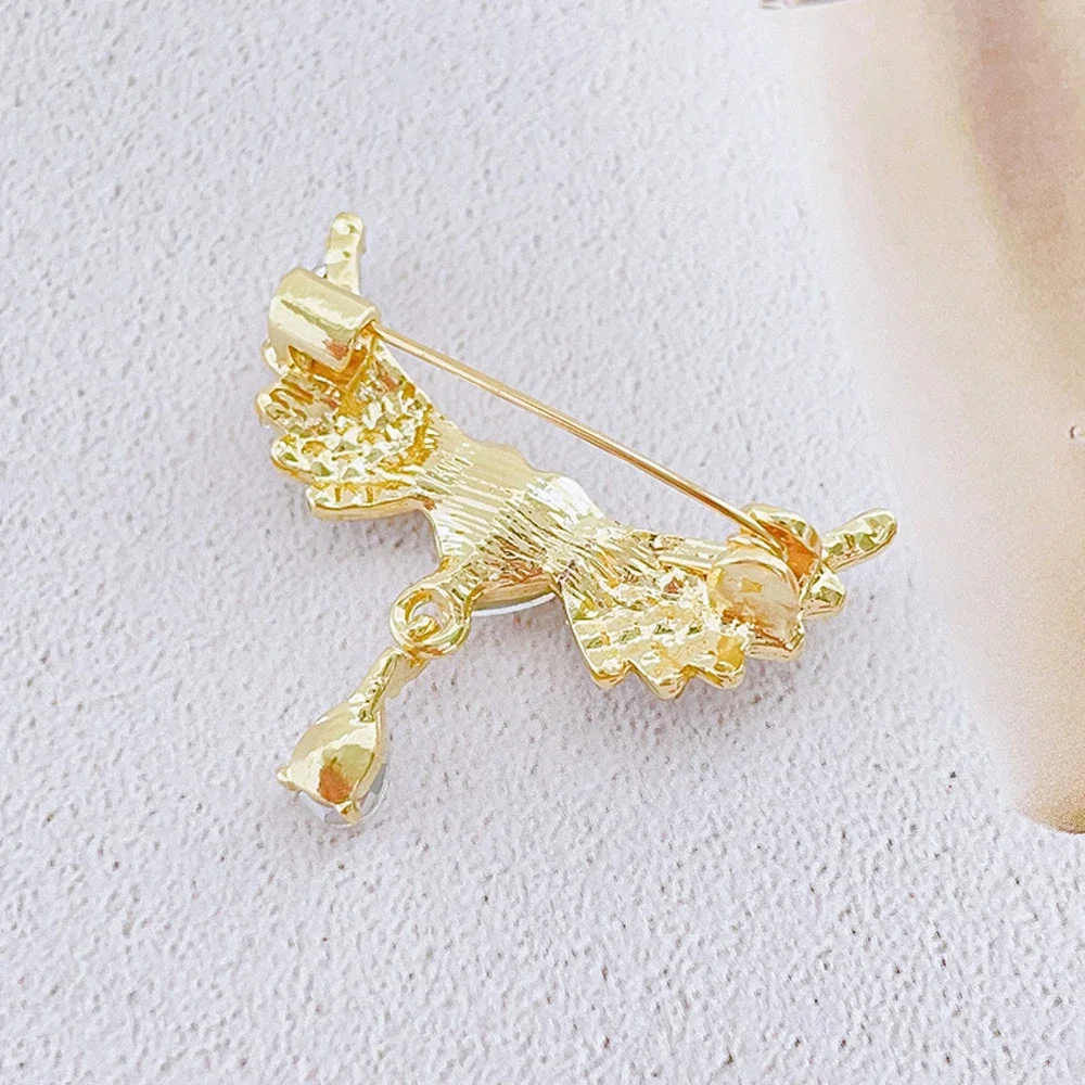 لامعة كريستال أجنحة الملاك دبابيس حجر الراين القلب التلبيب دبوس معطف سترة فستان اكسسوارات للزوجة أمي صديق مجوهرات هدايا