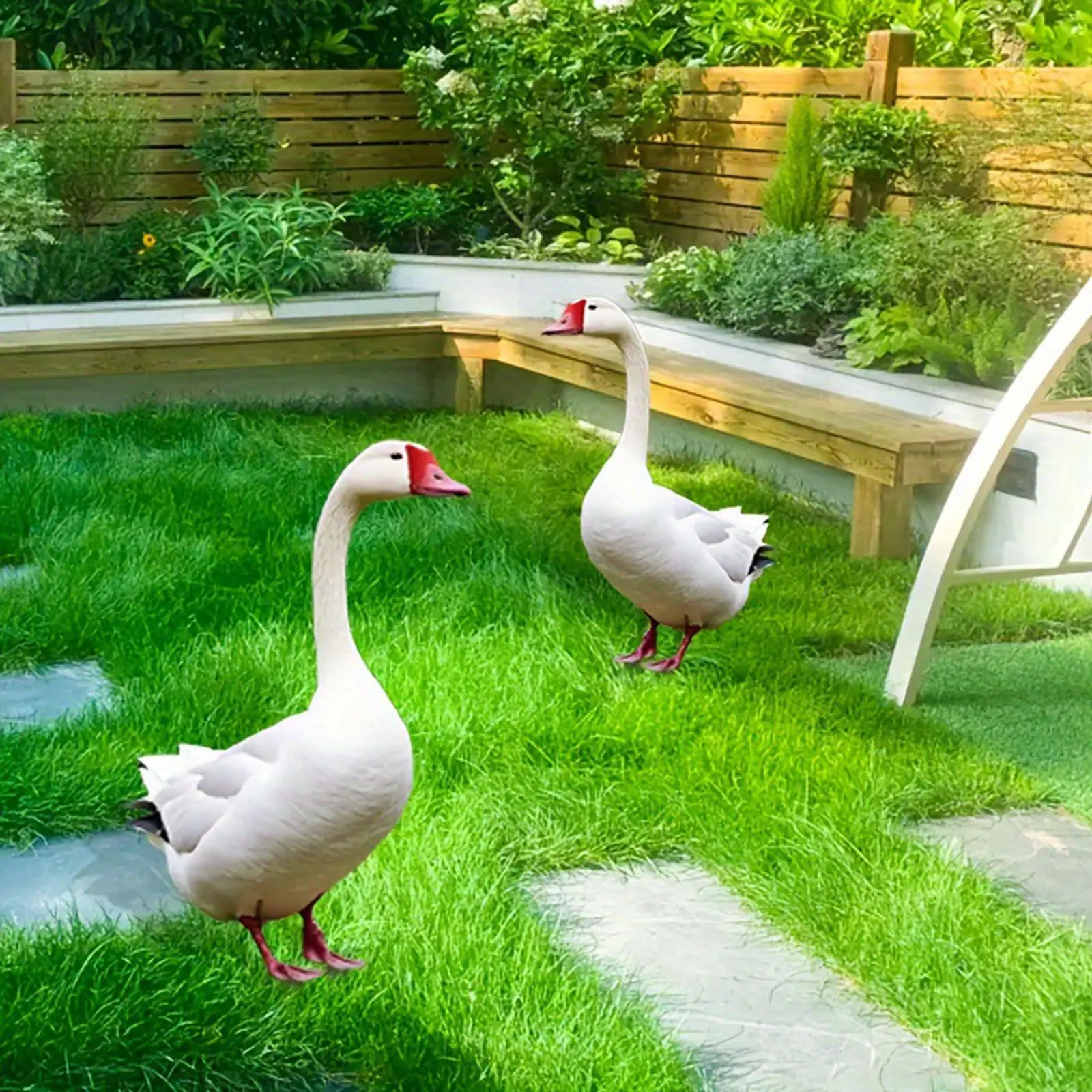 White Goose Garden Patio Stake Acrylic Animal Decor Yard Ornament Outdoor Garden Decoration for Backyard Paths Lawns