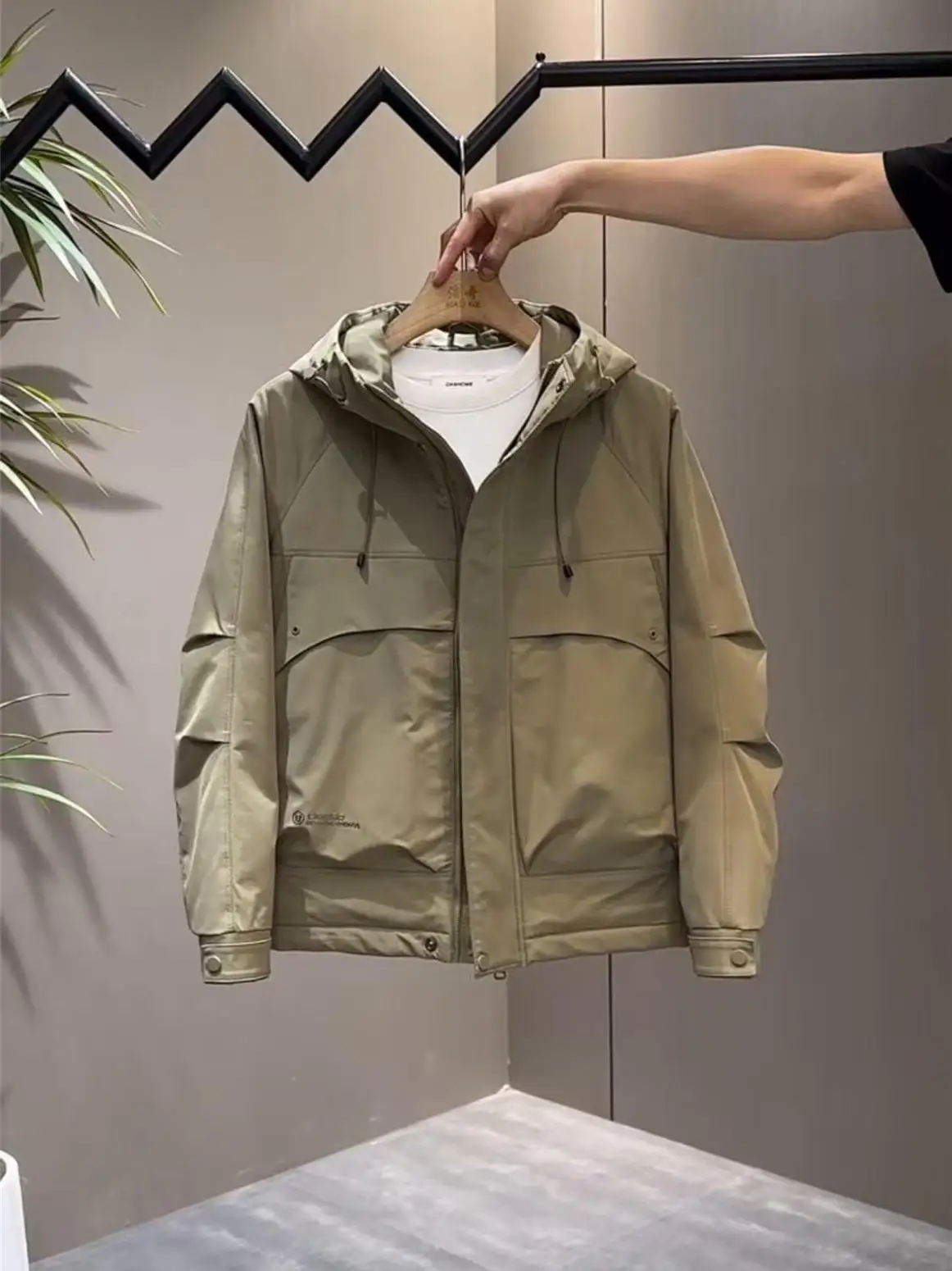 

Thiened Cotton Jaet Men's Outdoor Workwear Casual Faionable Windbreaker Coat Polyester Fiber Long Sve Zipper Closure