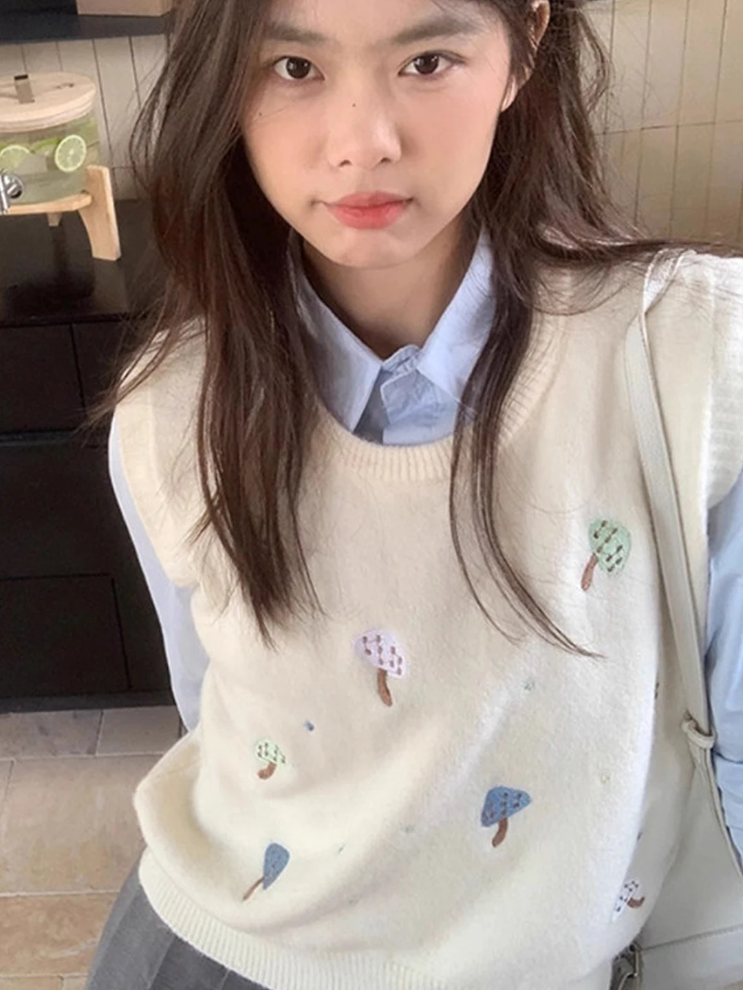 Women's Knitted Shirt Vest Spring Autumn College Style Inner Wear Base Layer Embroidered Blouse Loose Fit round Neck Top