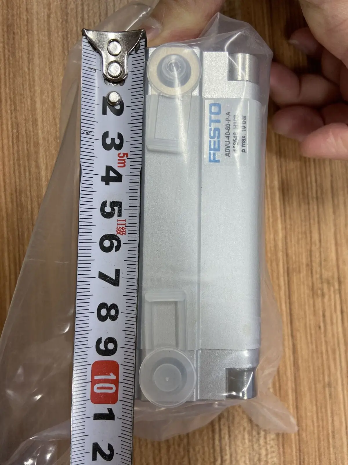 ONE NEW- FESTO 156548 ADVU-40-60-P-A