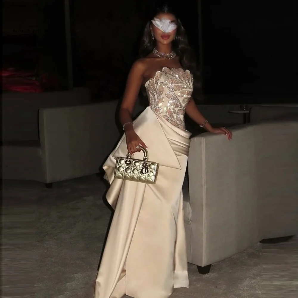 

ROSEINTHEBOX Атласные вечерние платья цвета слоновой кости по индивидуальному заказу с блестками и кристаллами فساتين سهرة Вечернее платье с асимметричным подолом