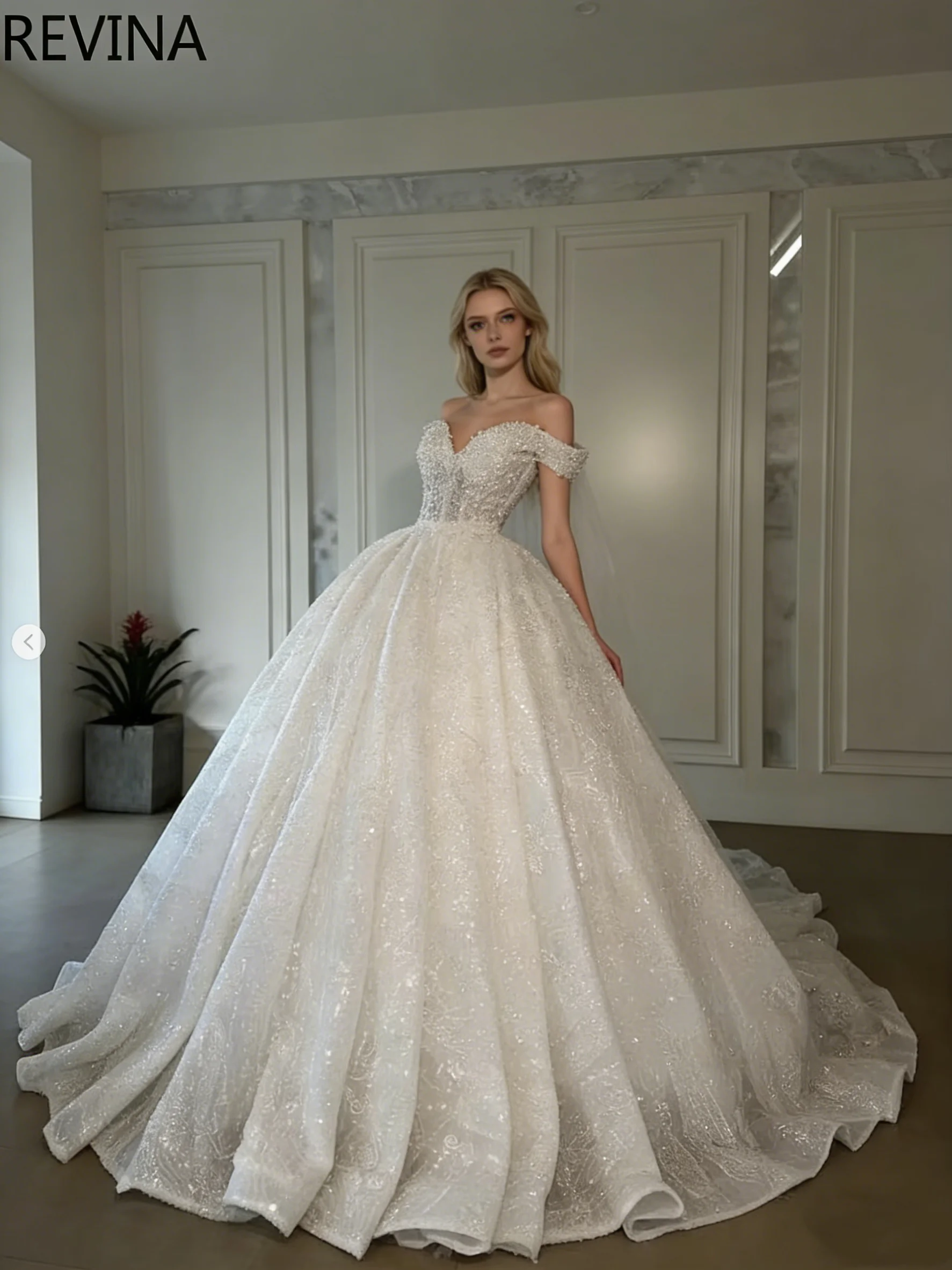 

Luxury Ball Gown Wedding Dress Off Shoulder Sweetheart Neckline Short Puff Sleeve 3D Pearls Beading Sequin Bridal GownCustomized