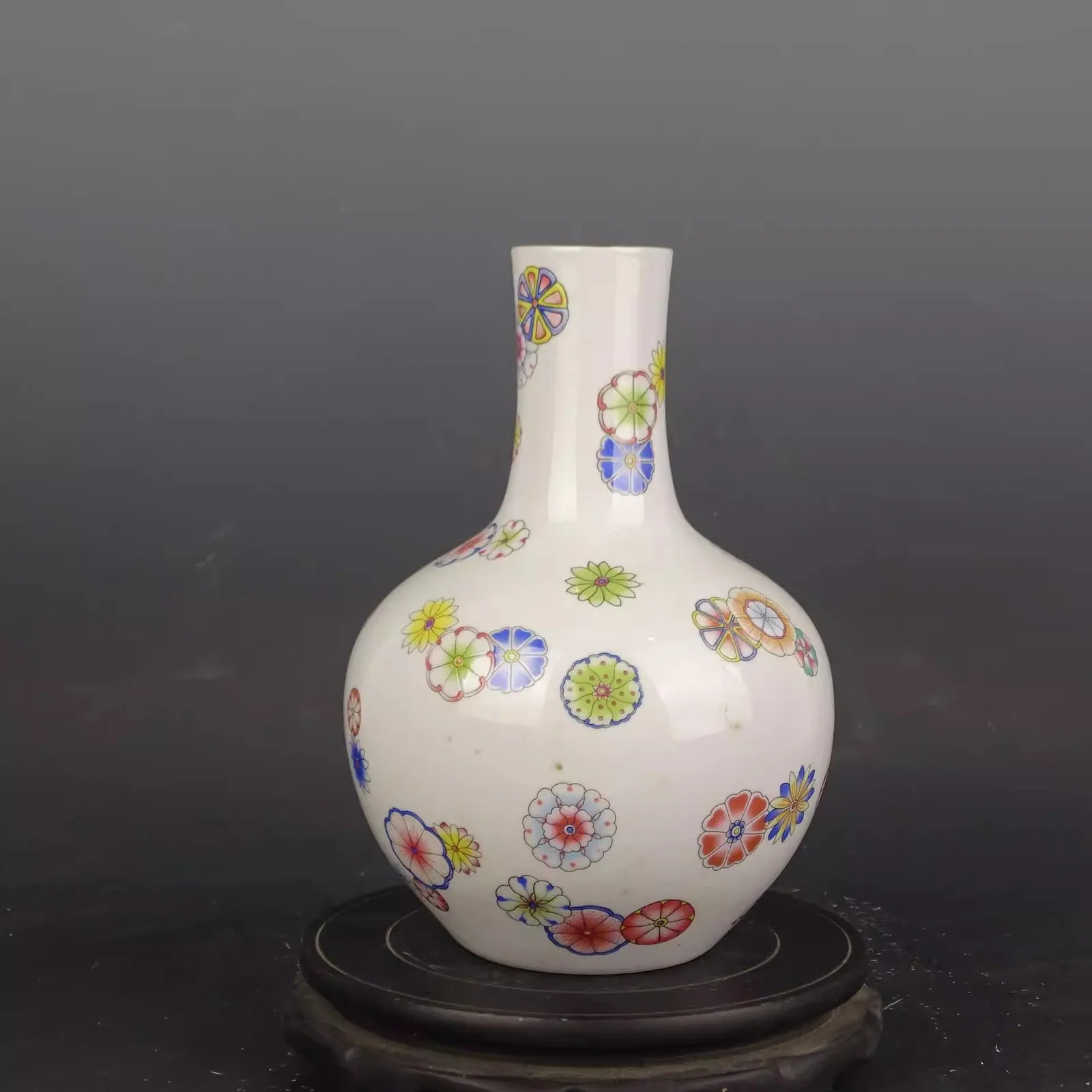 9.13 inch Chinese Qing Qianlong Famille Rose Porcelain Flowers Pattern Vase