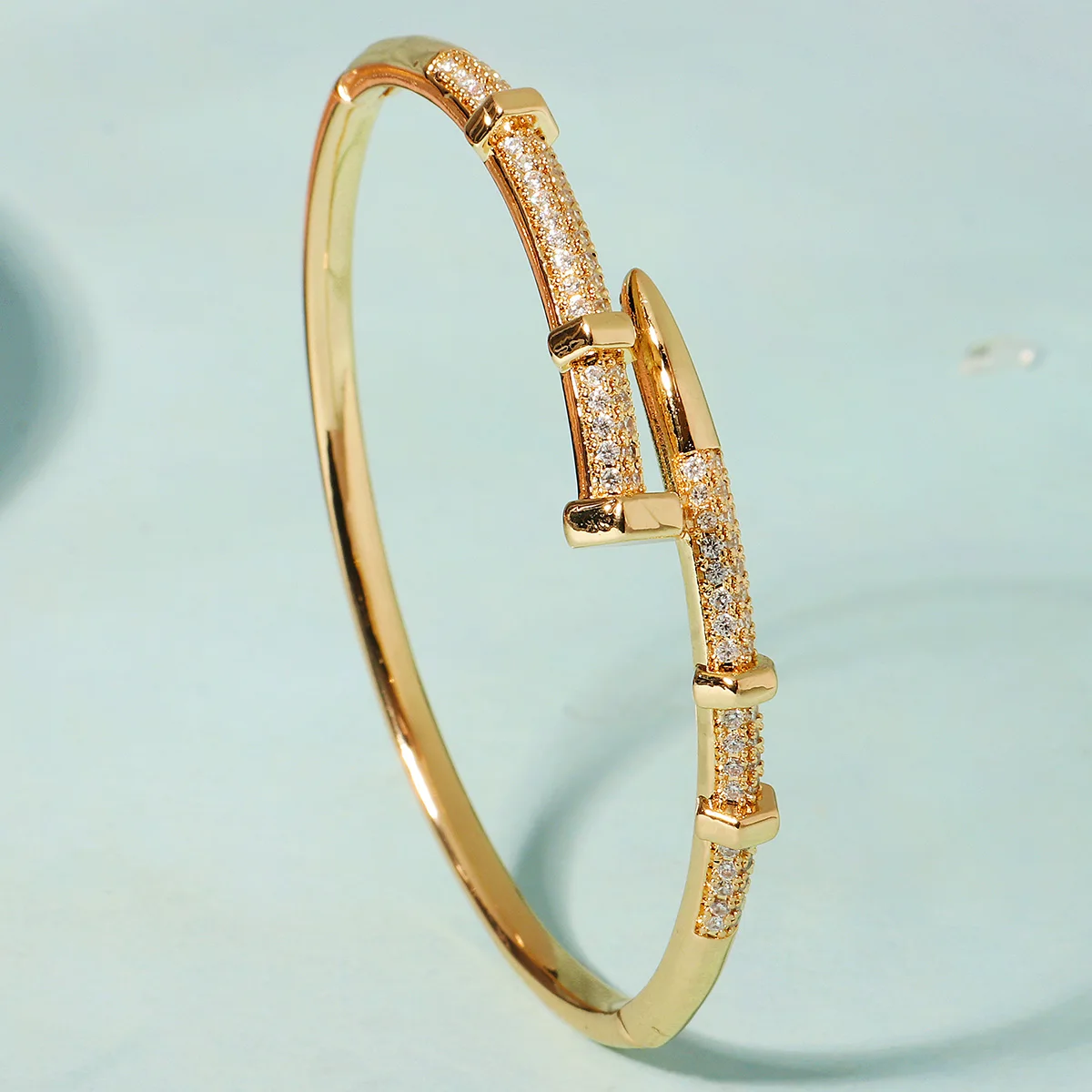 Classic Stainless Steel Woman's Nail Bracelet Europe and the United States Popular Bracelets Sparkling Zircon Bangle As A Gift image 2