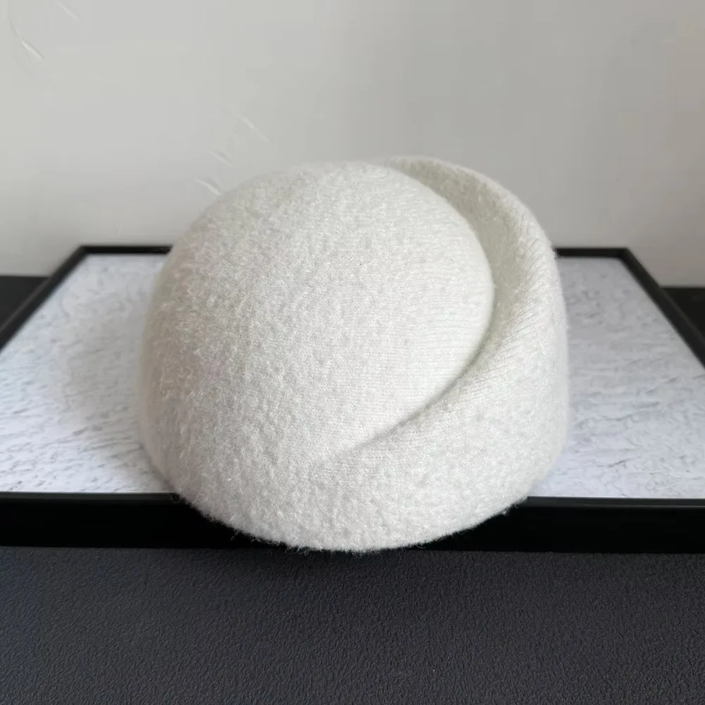 Fashion French Style Pillbox Hat Fedoras Elegant Beret Hat Solid Color Versatile Medicine Box Hat Fashion Show