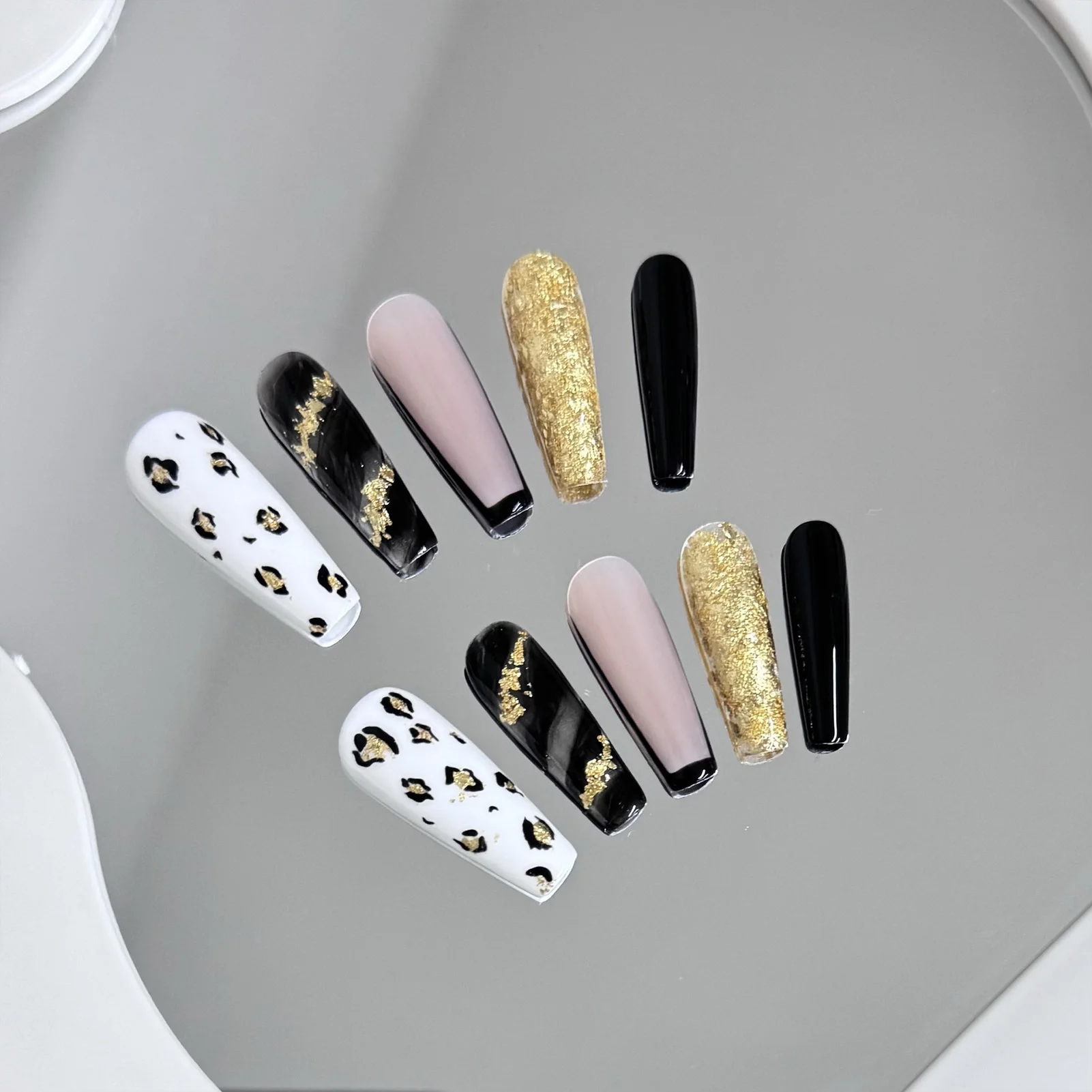 Resin Press On Nails for Wedding Parties Luxury Leopard Print Fake Nails Handcrafted Tips Durable Glossy