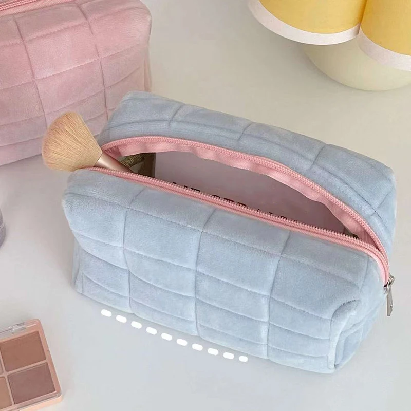 Plush แต่งหน้ากระเป๋าผู้หญิง Travel กระเป๋าเครื่องสําอาง Organizer กรณีหญิงสาว Make Up Case จําเป็นกระเป๋า