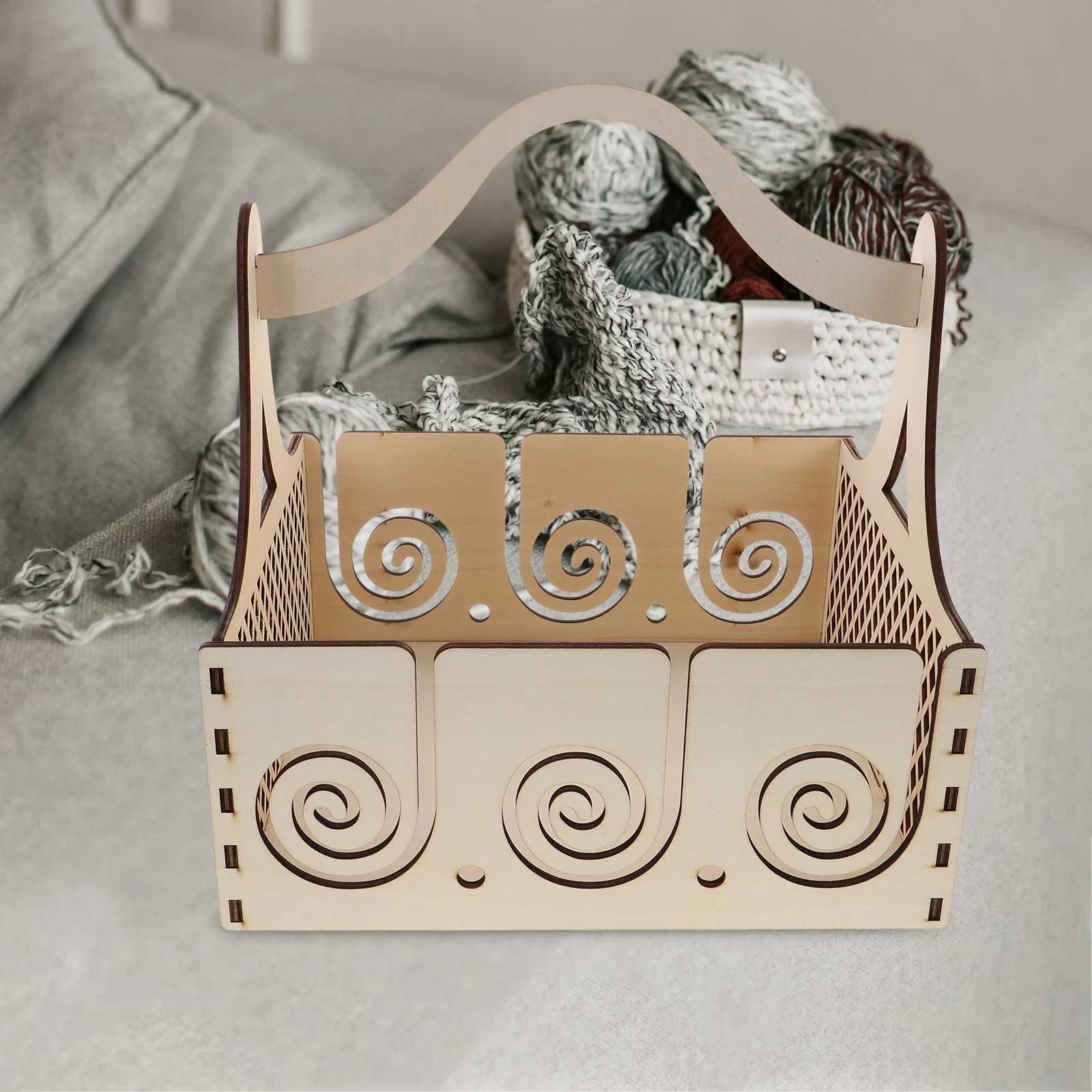 

Wooden Yarn Dispenser Compact Durable Multifunctional Knitting Tool Handheld Ball Holder Organizer Neat Yarn Dispenser