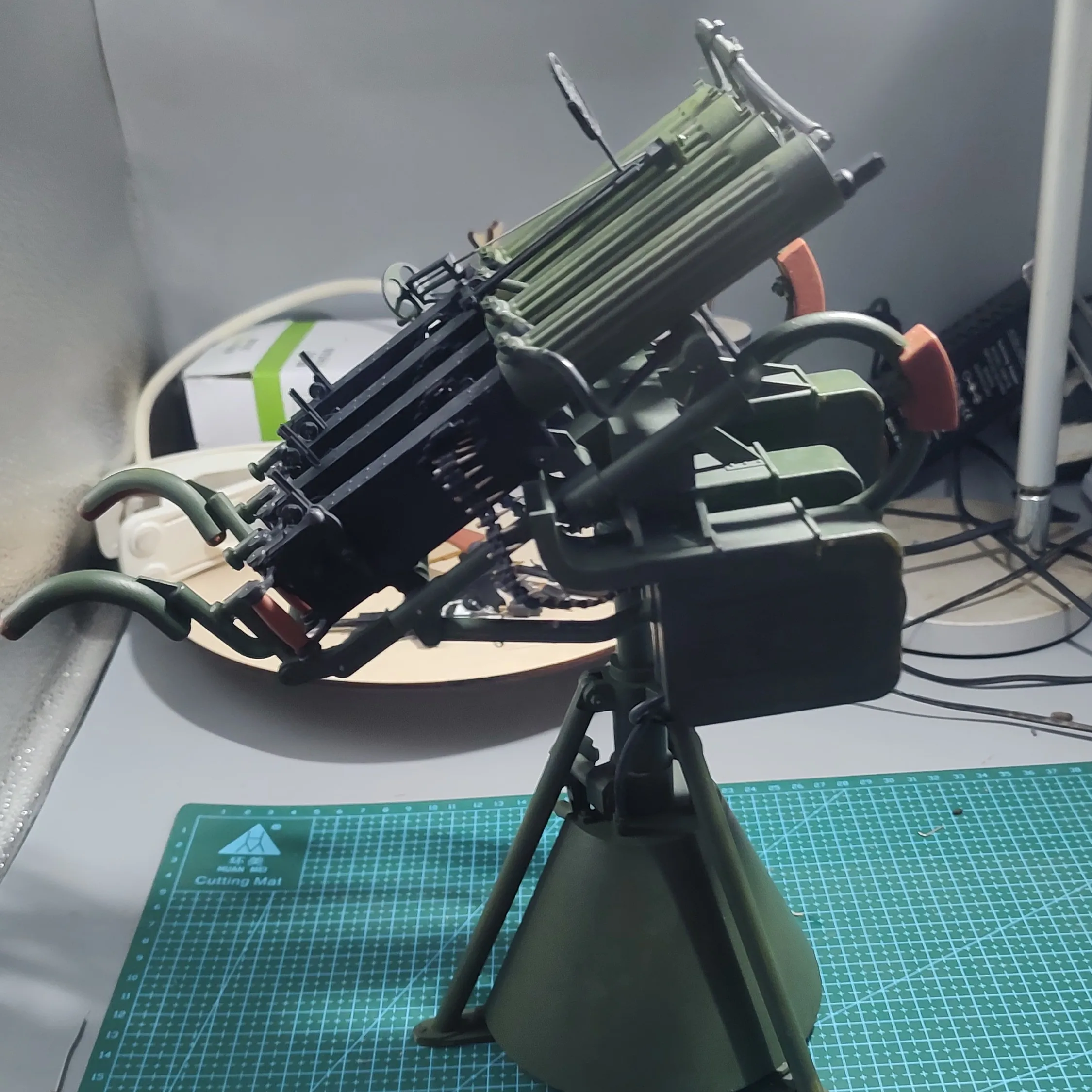 Pistola giocattolo modello mitragliatrice Maxim M4 quadruplo scala 1/6 stampata in 3D e dipinta a mano per action figure da 12 pollici