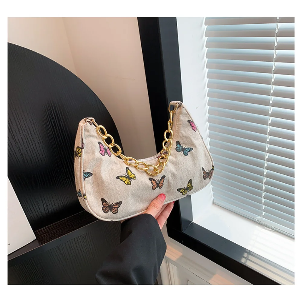 حقيبة طباعة الفراولة حقيبة يد عصرية جميلة من القطن والكتان حقيبة يد ريفية تحت الإبط لتي شيرت بسيط سحر أنثوي يوميًا