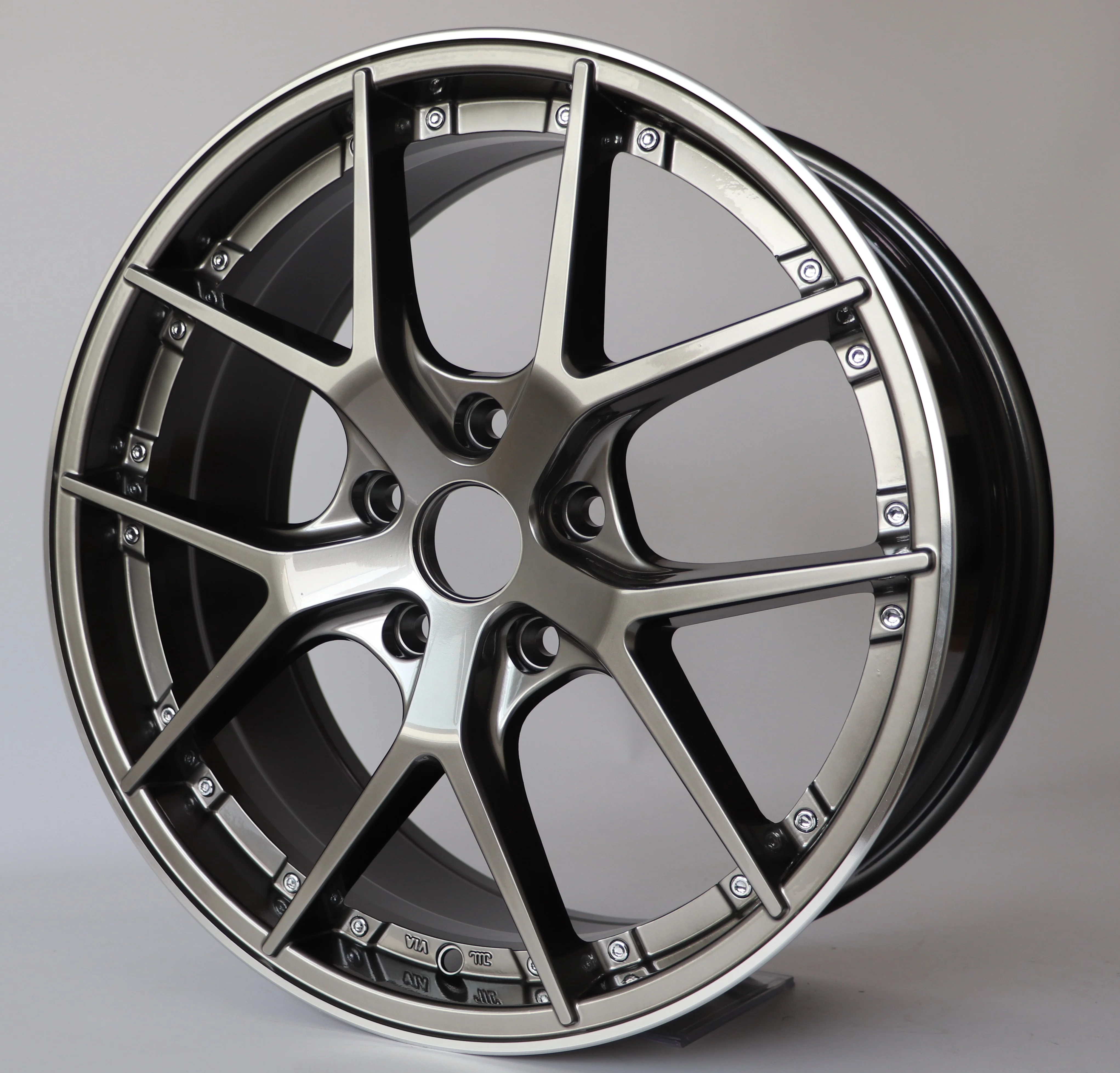18 Inch 5 Hole Aluminum Alloy Auto Wheels, PCD 108-120mm ET25-45mm Universal Car Rims