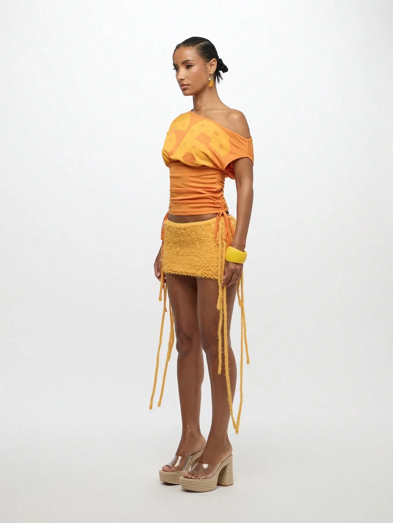 

Топ с открытыми плечами, рюшами и завязками, с принтом в виде звезд, для фестивалей, лета и клубов