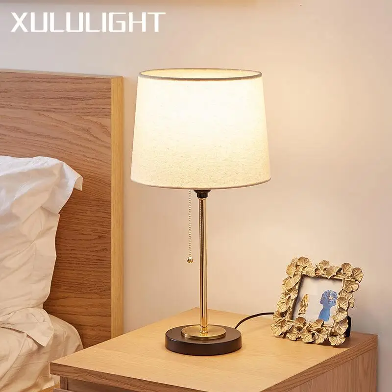 

Bedroom Metal Table Lamp Living Room Bedside Table Gold Decorative LED Lighting Simple Creative Study Room Lighting