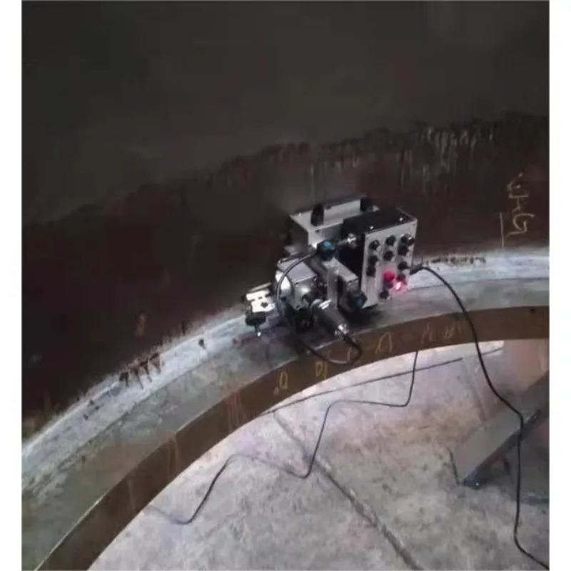 

KA-H5 Регулируемый долговечный боковой всасывающий автоматический сварочный робот для трактора для сварки филе, многофункциональный стальной новый