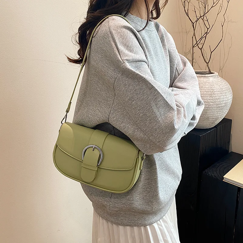 

2025 Niche Retro Luxury Popular Armpit Saddle Bag Female New Personality Leisure Fashion All Shoulder Crossbody Bag