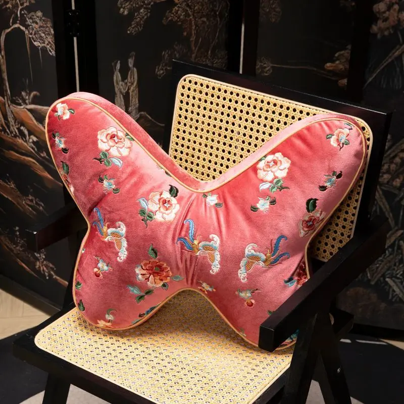 comfortable butterfly, throw pillow inherits ancient embroidery, craft flannel material, soft and skin-friendly