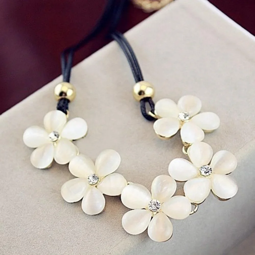 Flower Shaped  Lady Necklace