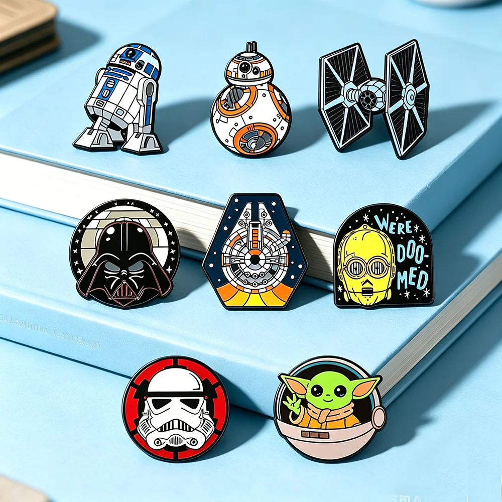 3-8 unidades de pines de solapa de metal esmaltados de robot de ciencia ficción con la frase 'Estamos condenados', de personajes de películas como Millennium Falcon y BB8, ideales como regalos