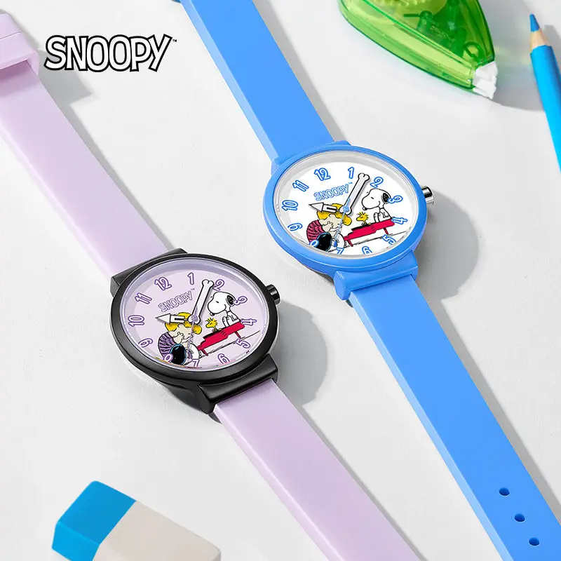 Snoopy kawaii anime peripheral cartoon watch female student fashion cartoon cute trend waterproof children\'s cute quartz watch