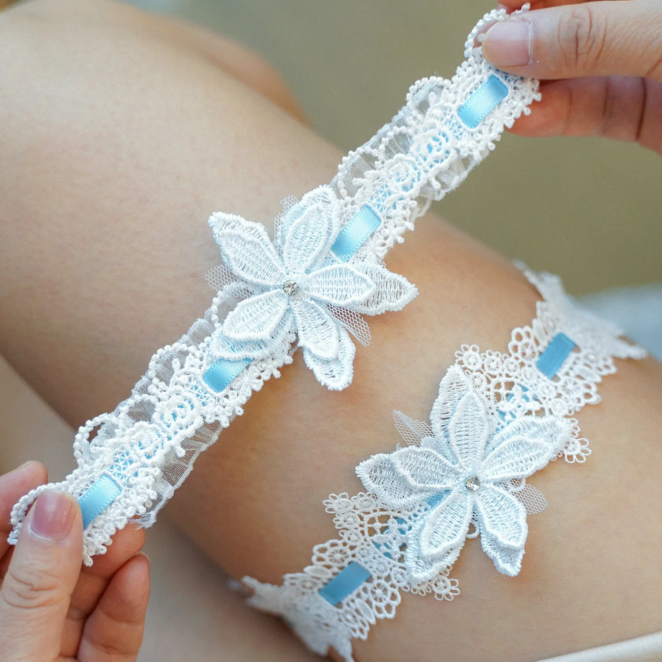2pcs/set White Appliques Crystals Wedding Garters Sexy Garters for Women/Bride Thigh Ring Bridal Elastic Leg Garter