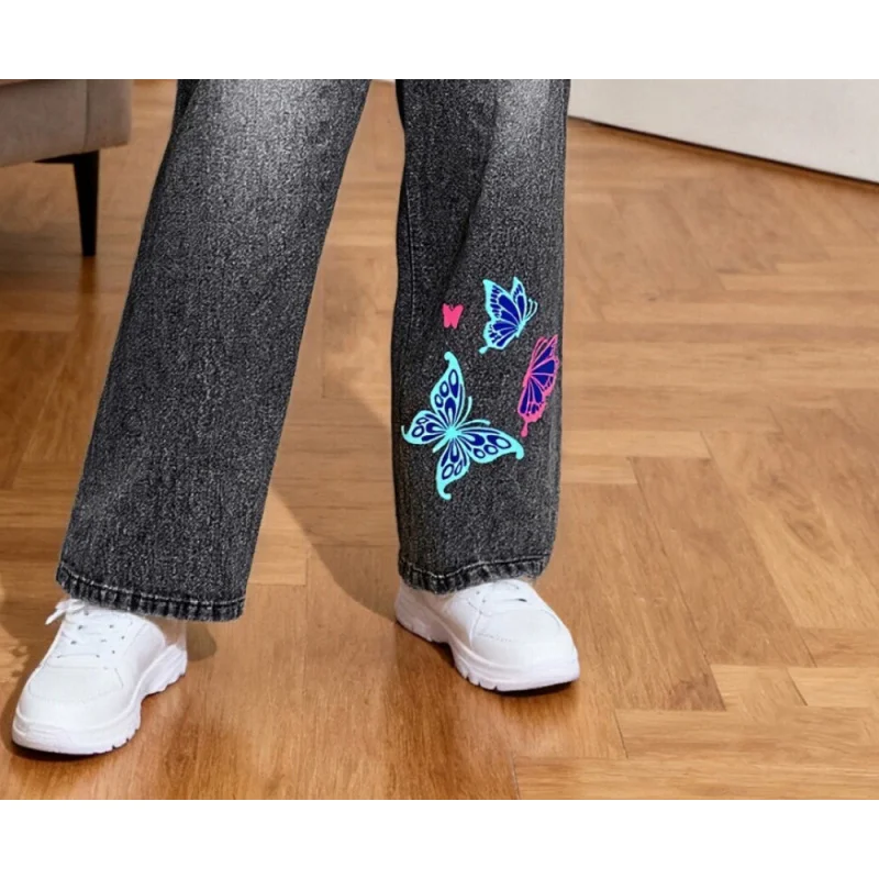 Модные повседневные широкие брюки для девочек 2025 года — цветной принт бабочки — свободные детские брюки из искусственного денима