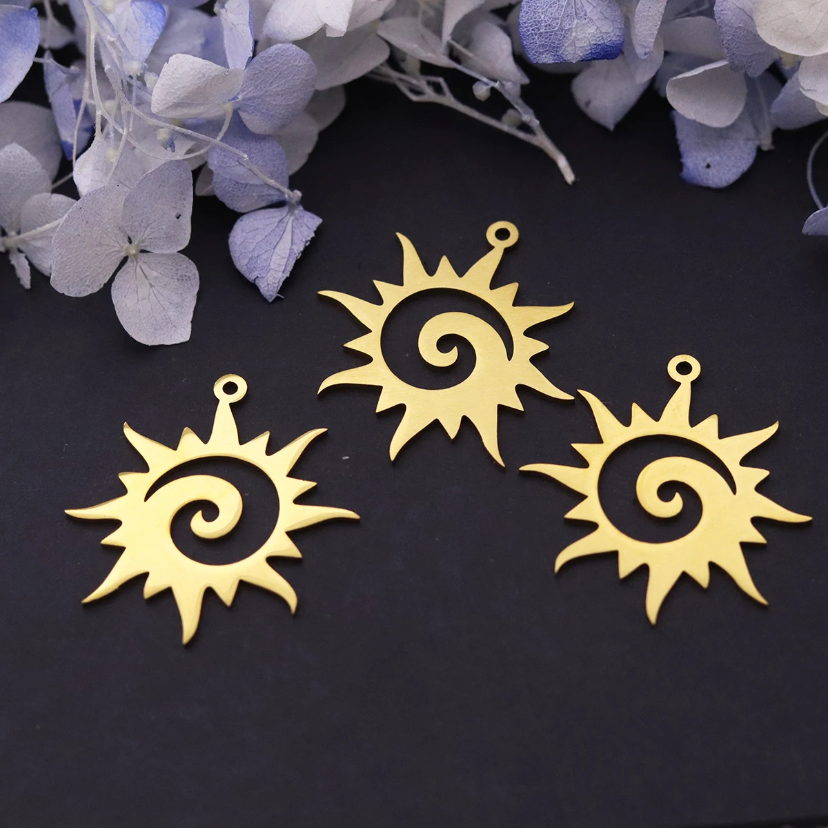 3pcs Stainless Steel Spiral Sun Charms Hollow Celestial Sun Pendant for DIY Jewelry Making Necklace Earrings Craft Findings