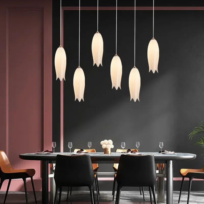 Imagem -03 - Nordic Creative Tulip Staircase Chandelier Multi Heads Pendant Lights Villa Quarto Cabeceira Restaurante Hotel Edifício Duplex