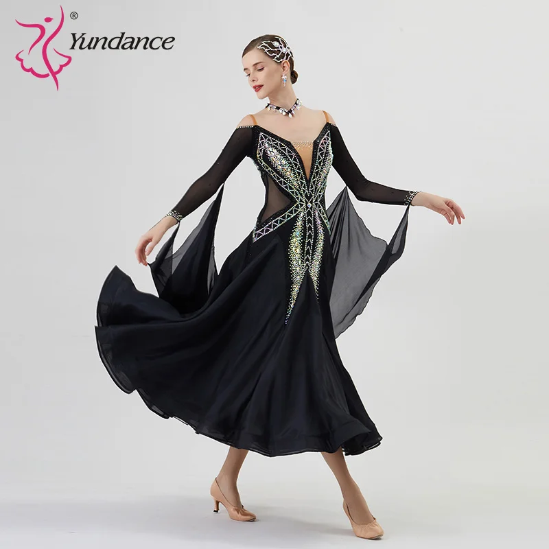 B-22203 Aangepaste nieuwe internationale standaard ballroomdansjurk Hoge kwaliteit parelzijde ballroomdansjurken te koop