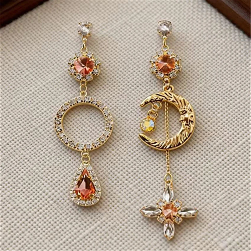French Court Style Zircon Starry Moon Tassel Earrings Sparkling Crystal Star Jewelry for Women Party Exquisite Gifts 2026