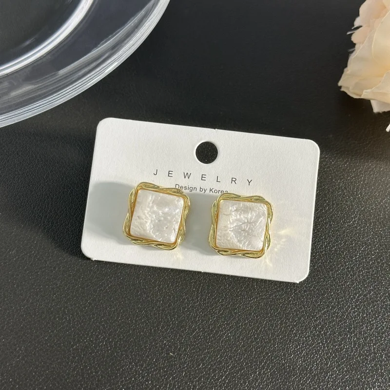 Beige Imitation Opal Stud Earrings for Women Golden Color Twist Metal Frame Square Earrings Fashion Geometry Jewelry Gift