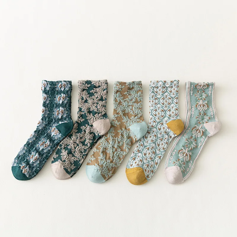 Women Socks Ethnic Harajuku Floral Embroidery Vintage Green Socks Japanese Fashion Lolita Kawaii Cute Girls Long Socks Women Sox