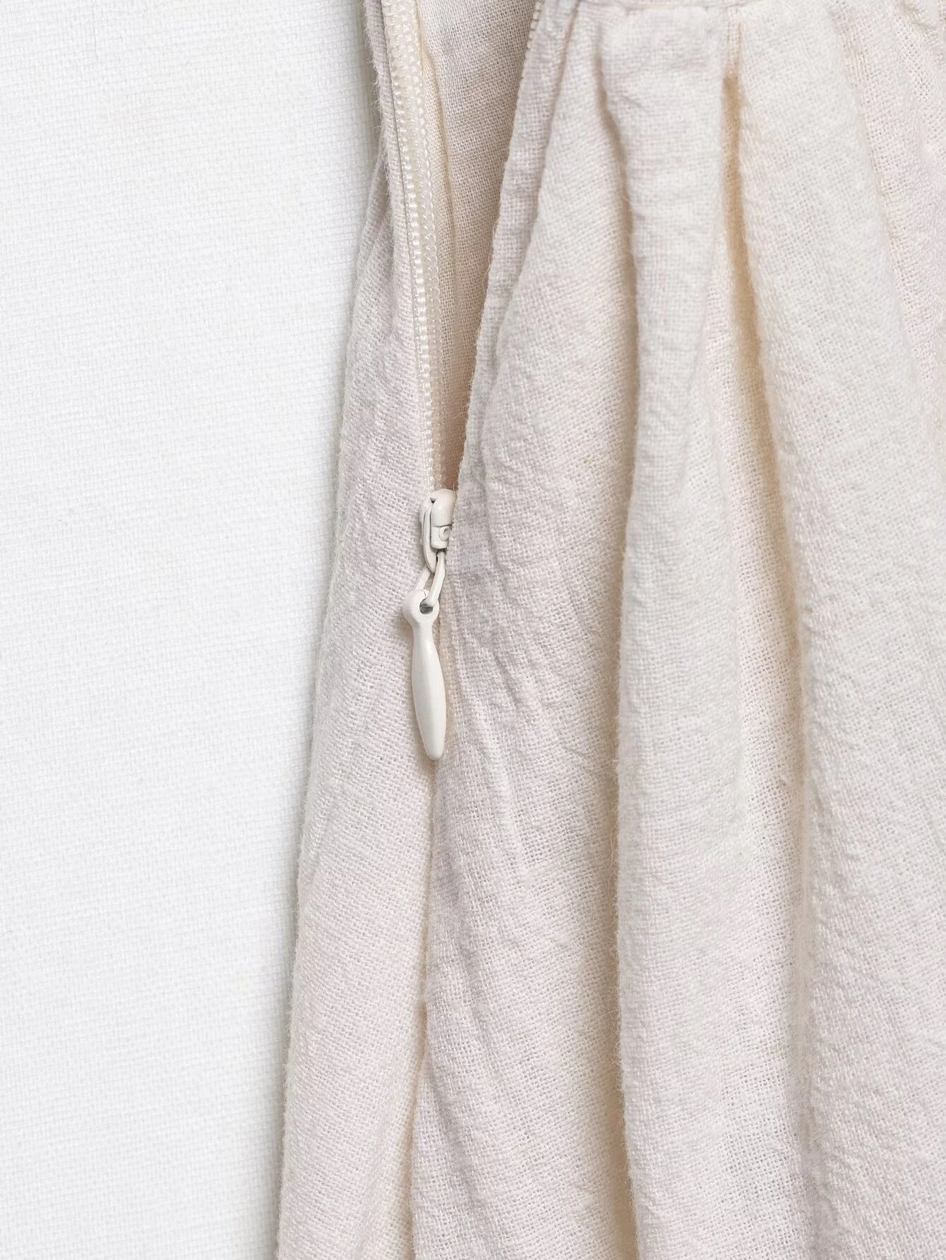 Vestido feminino bordado sem costas, alça espaguete, corte irregular, empilhado, saia em camadas, sexy, botão, vestido curto