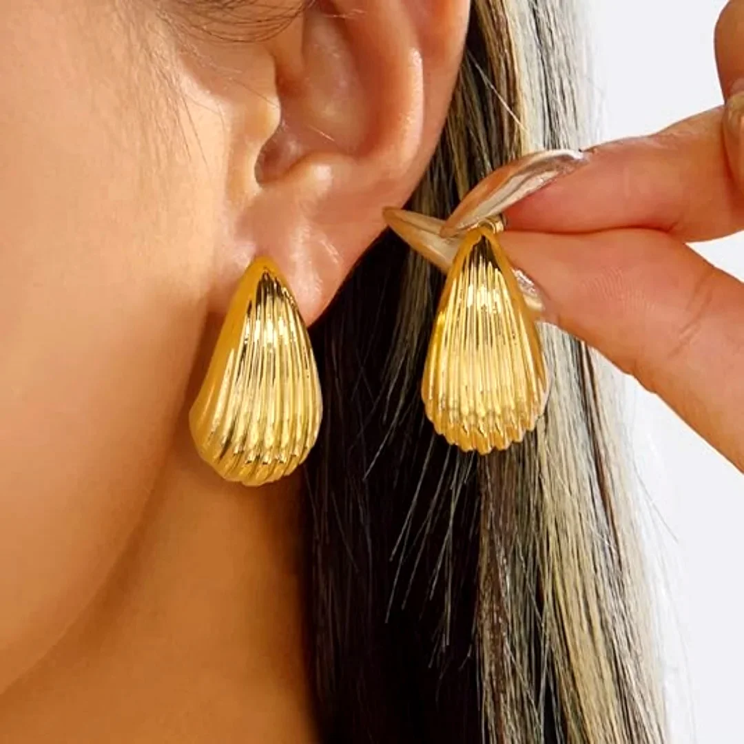 Hypoallergenic Gold Hoop Earrings Multipack 9 Pairs Chunky Open Pearl Statement Trendy Jewelry Set for Women