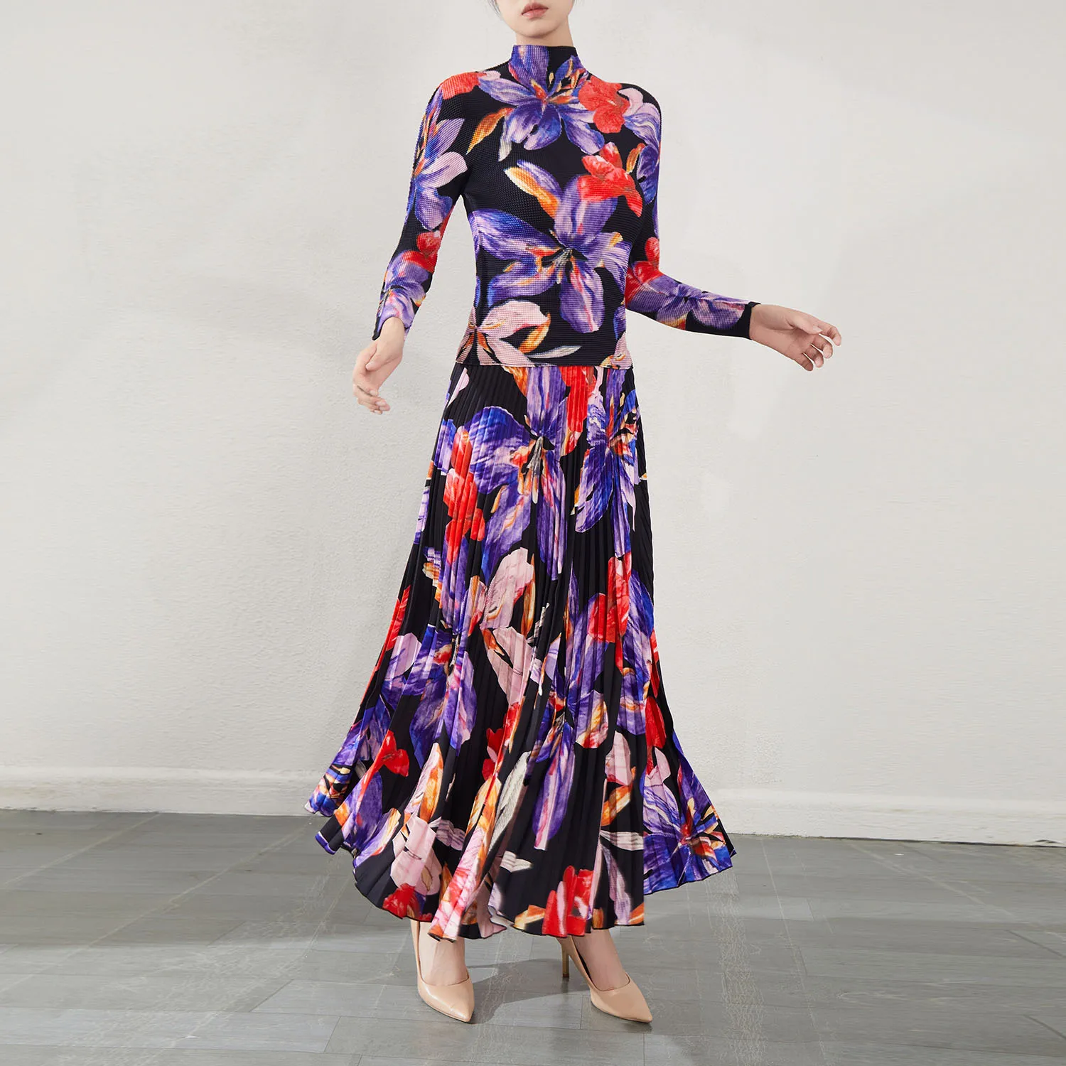 

Women's Fashion Stage Performance T-Shirt Skirt Set Elastic Pleated Half-length Two-piece Ensemble Commute Style Floral Print