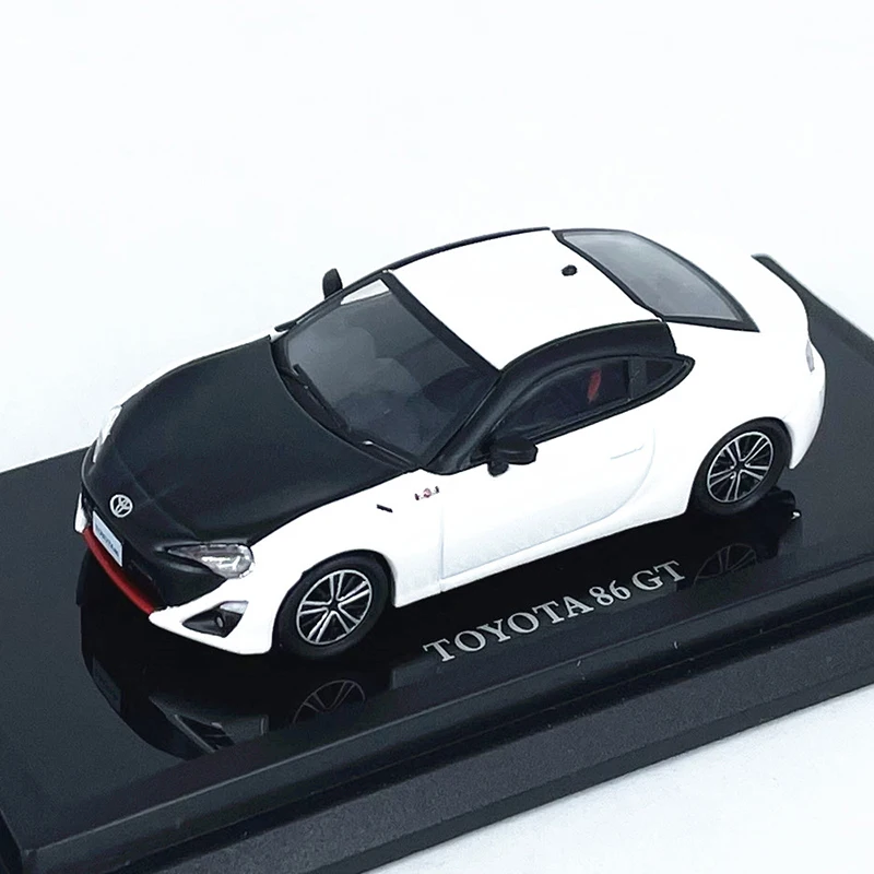 Diecast 1/64 Size TOYOTA AE86 Alloy Model Car 86GT Classic Car Toys for Boys Gift Minor Flaw Limited Special Disposal