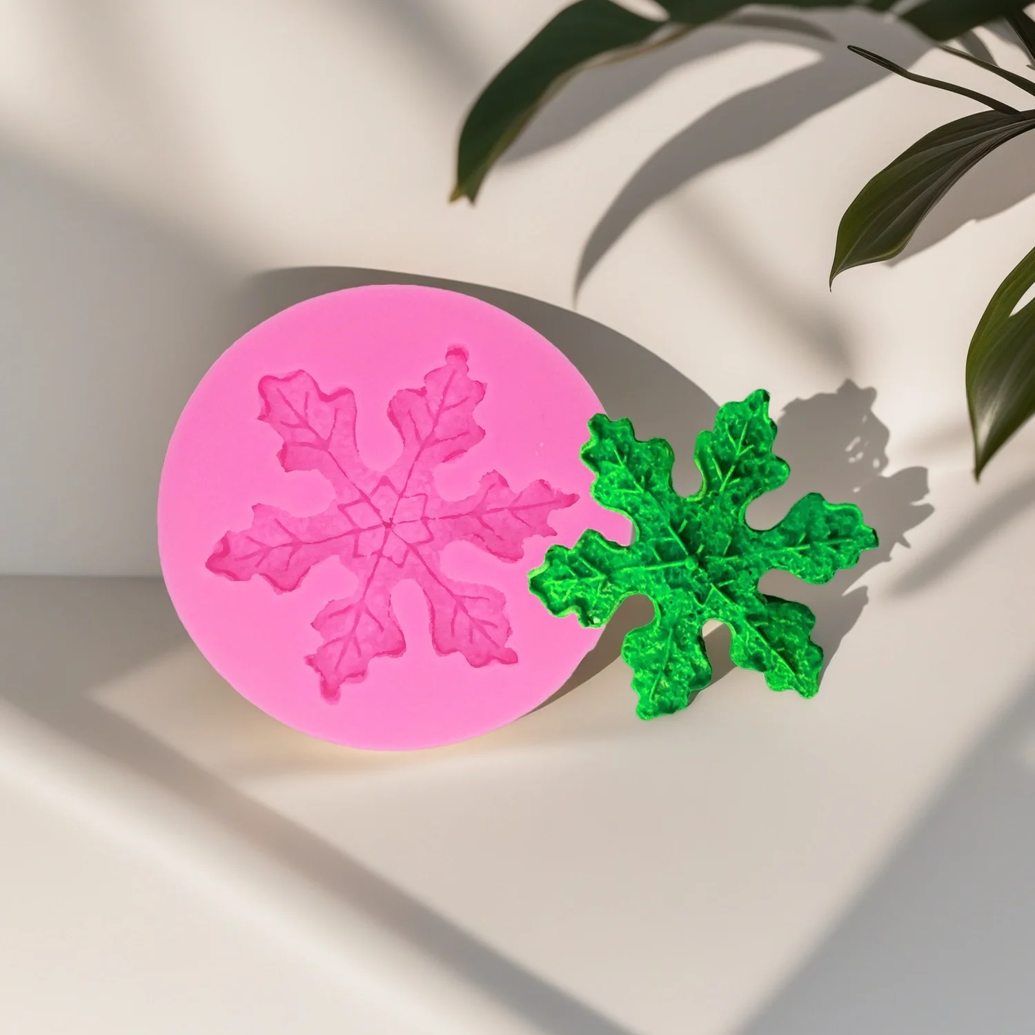 DIY Christmas Snowflakes Keychain Earrings Silicone Mold Snowflake Clay epoxy resin Accessories Moulds cake Chocolate Molds