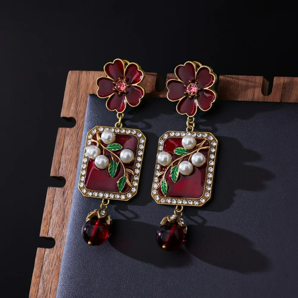 

Retro Palace Burgundy Enamel, High-end Flower Pearls, Light Luxury Elegant Tassel Earrings, National Trend, Middle-aged Jewelry
