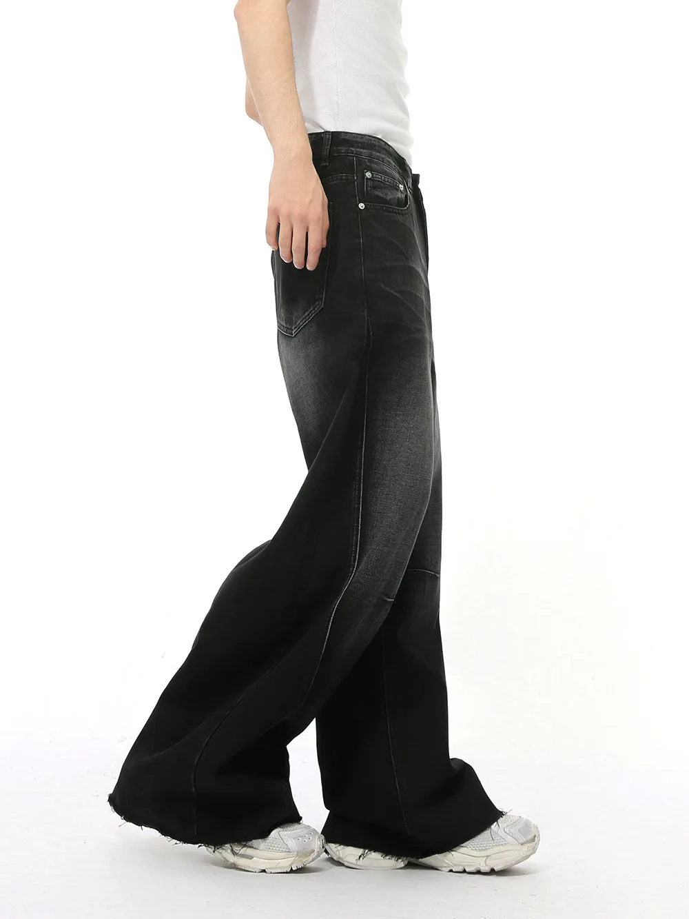 2025 ใหม่อเมริกันRetro High StreetการออกแบบสามมิติSplicingกางเกงยีนส์ผู้ชายตรงหลวมกางเกงขากว้างอินเทรนด์