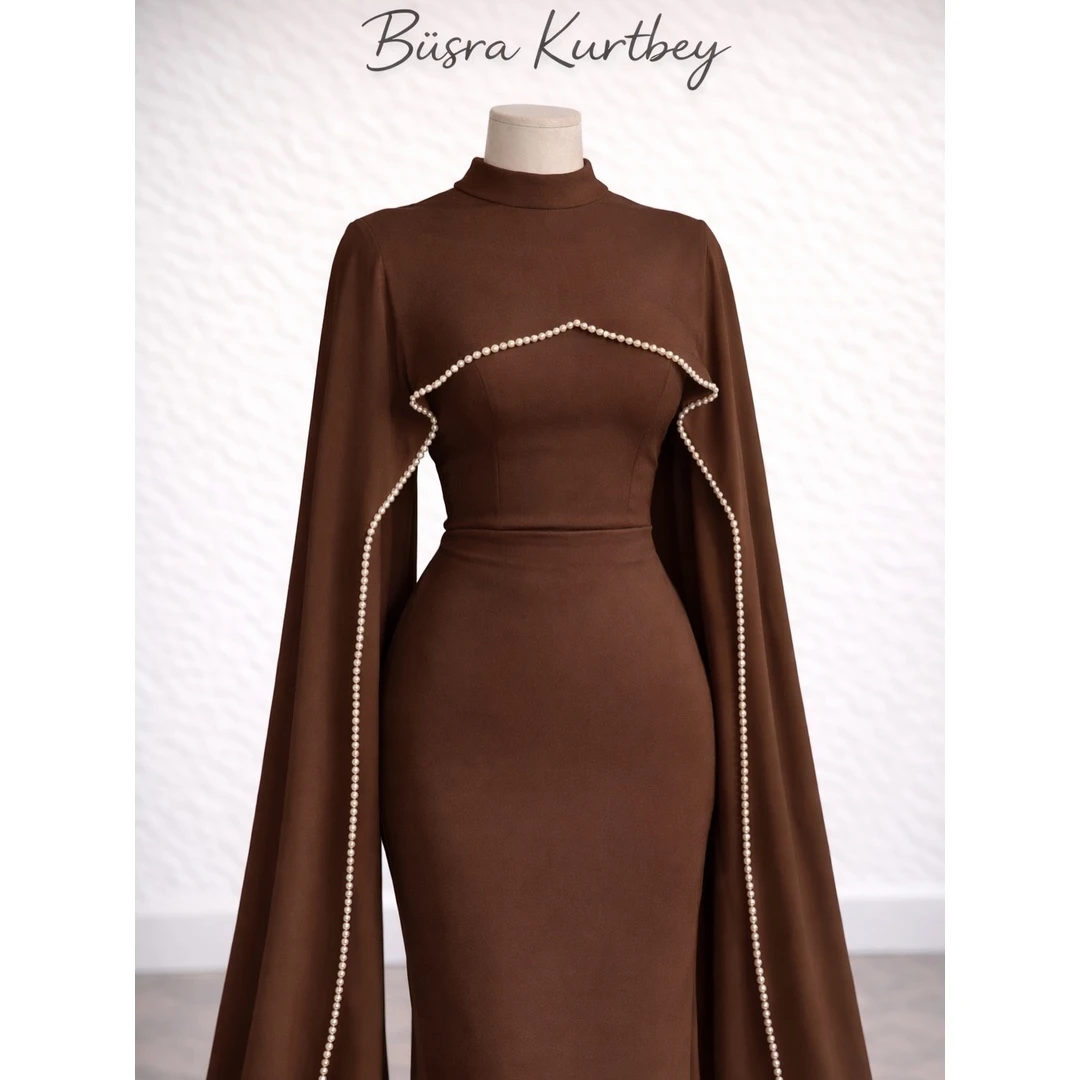 

Aura Custom Made Reception Dresses for Weddings Arabic Evening Dress Luxury Designer Dresses for Special Occasions Round Neck