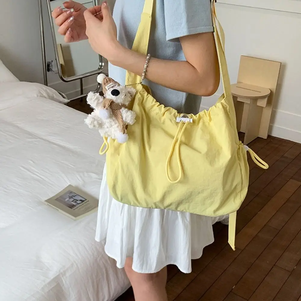 

Fashionable Korean Nylon Shoulder Bag Large Capacity Pleated Drawstring Tote Bag Waterproof Commut Crossbody Bag Office Worker