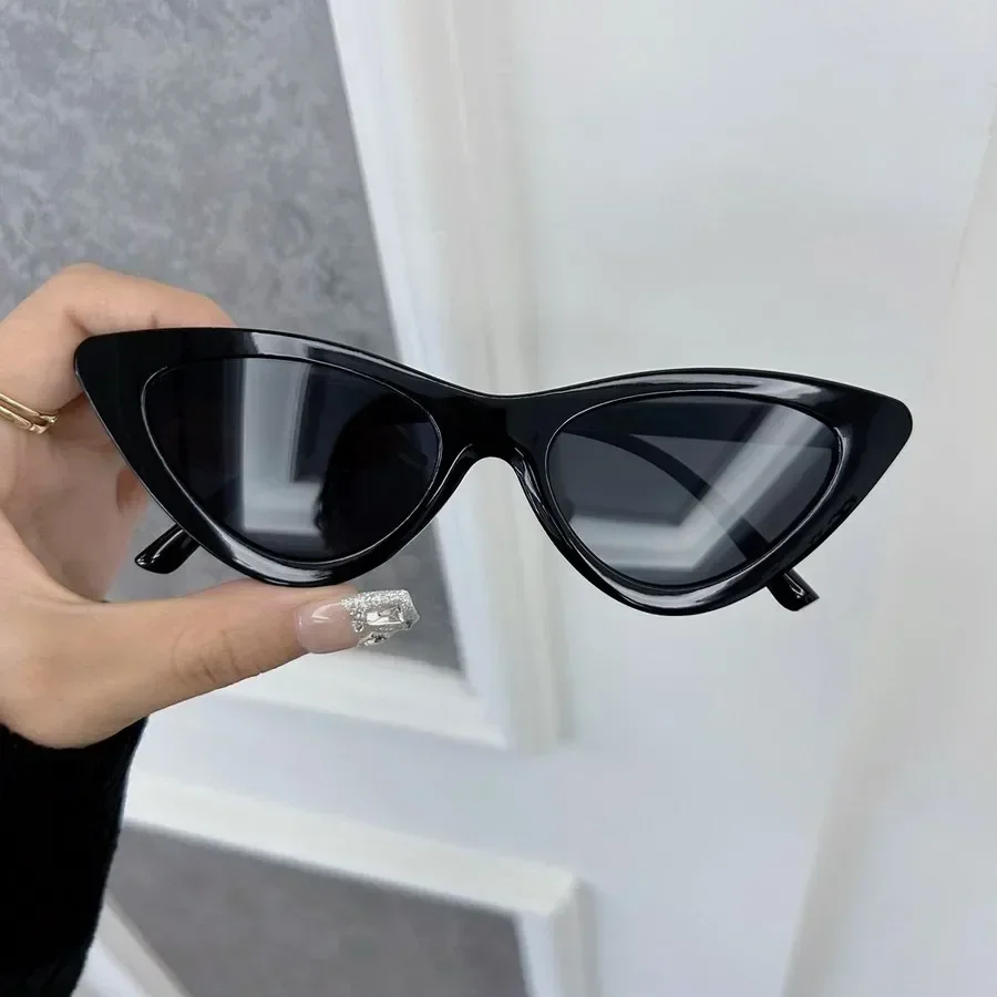 Designer Brand Cat Eye Sunglasses Women Men Elegant Small Frame Sun Glasses Female Mirror Colors Cute Fashion