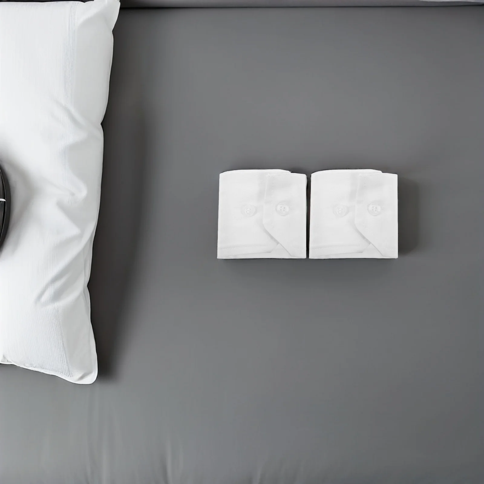 Рисунок 6 - 3 пары съемных манжет на рукавах