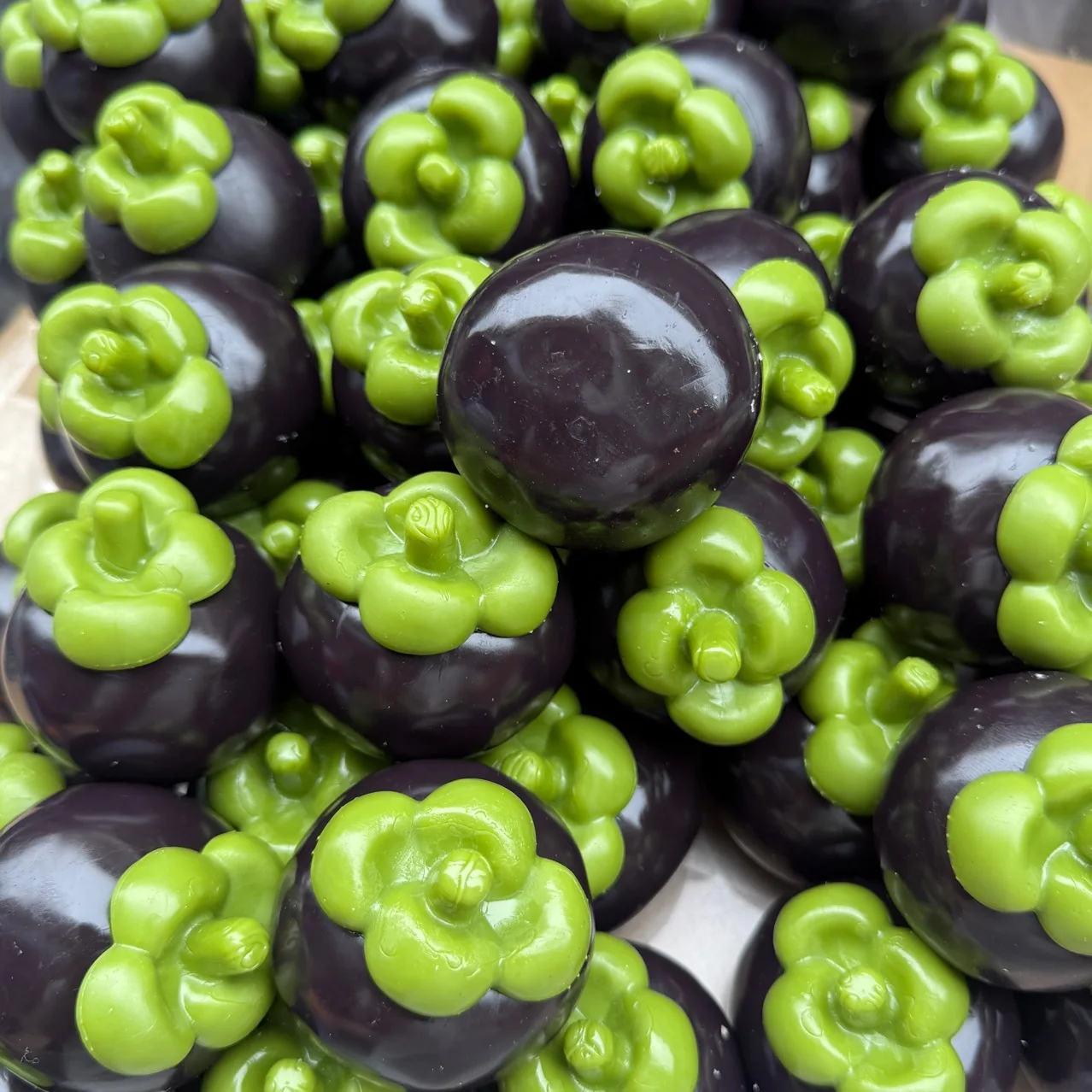 Mangosteen Crunchy Moldable Stress Ball Squeeze Toy Crispy Squishy Fidget Toy Round Blocks Filled Decompression Sensory Toy Gift image 4