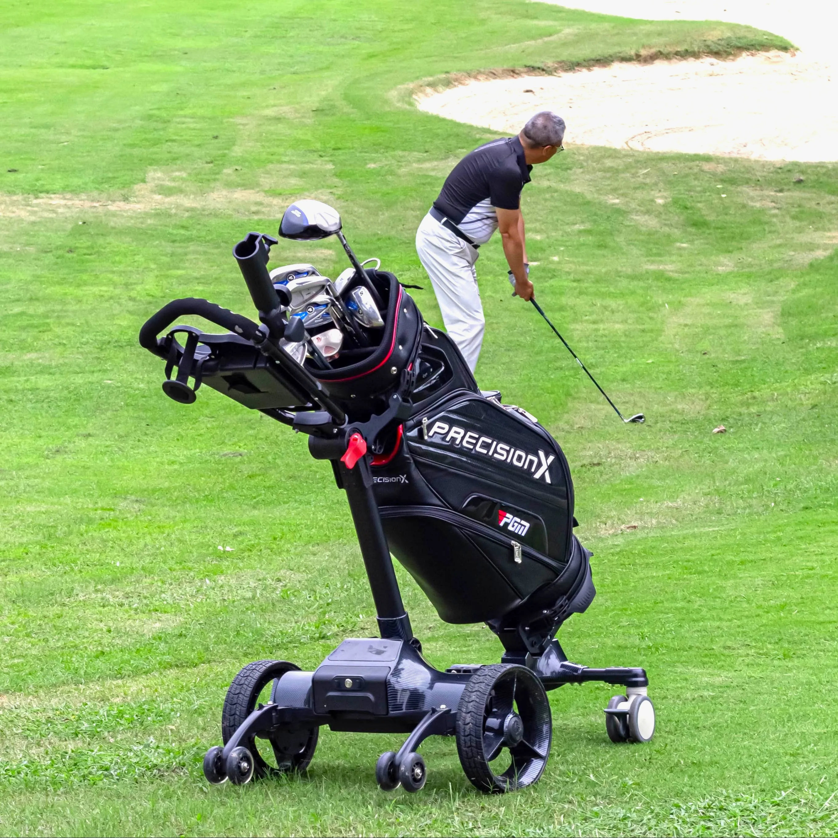 

Factory Direct Sales 6 Wheels Intelligent Icango Golf Trolley Electric with Portable App Control Caddy