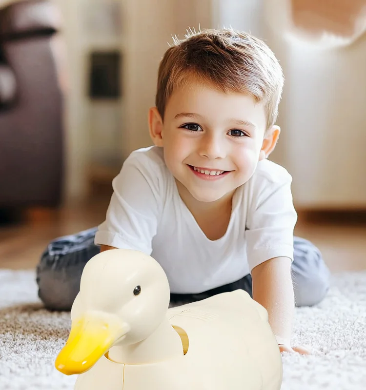 لعبة جديدة برمائية 2.4G للتحكم عن بعد على شكل بطة للأطفال لشحن لعبة قارب التحكم عن بعد في مياه الزواحف