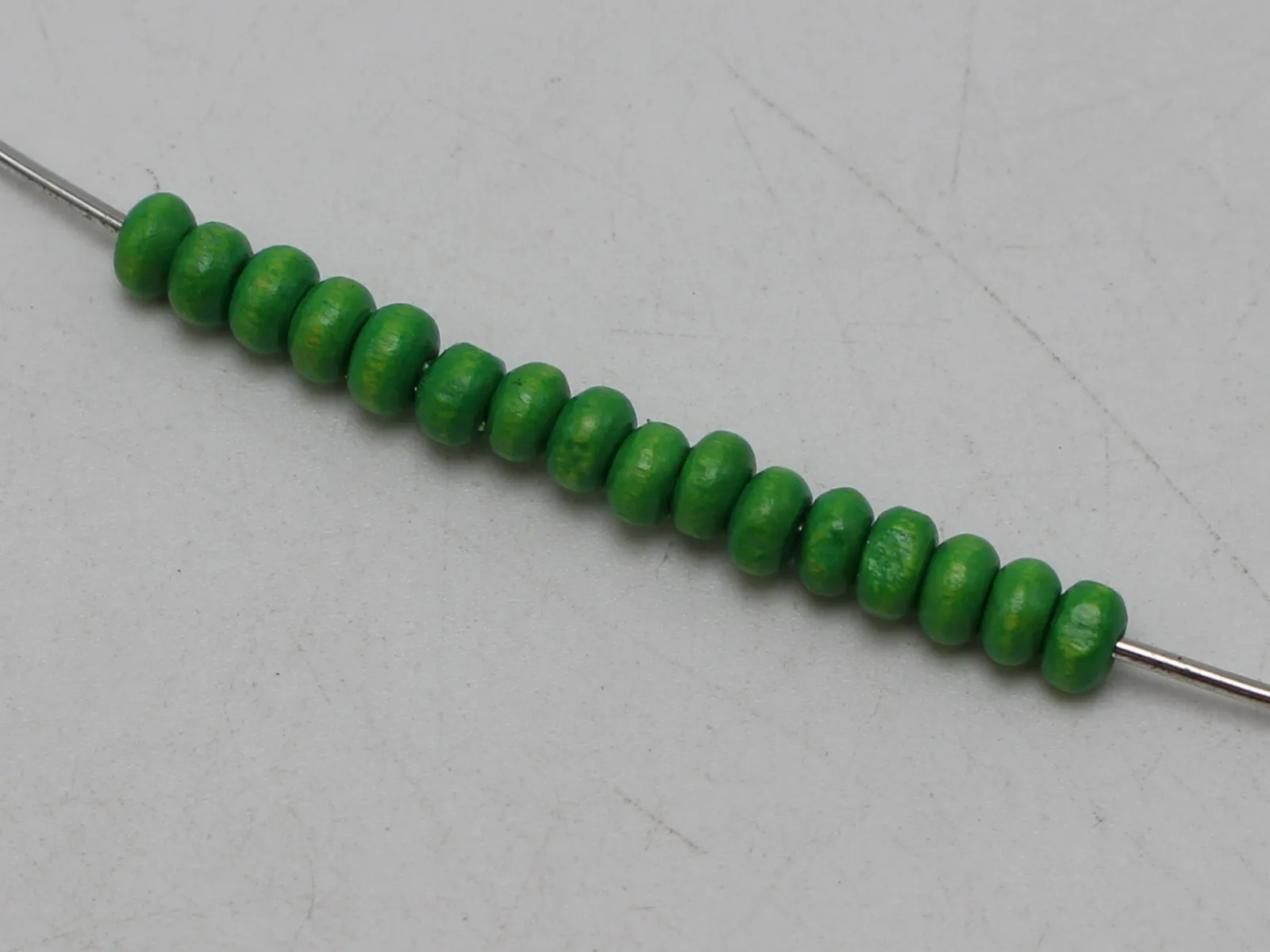 1000 Green 4mm Round Wood Seed Beads~Wooden Spacer Beads