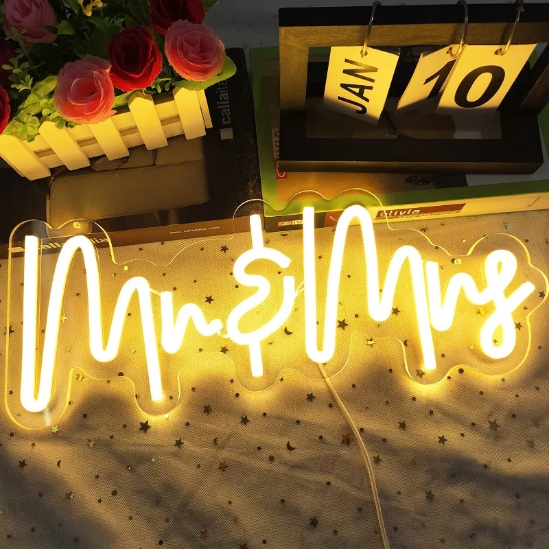 Mr and Mrs Neon Sign Dimmable LED Party Wall Decor, Branco Quente, Presente De Casamento, Aniversário, Dia Dos Namorados, Menina, USB, 16.5 "x 6.7", 5V