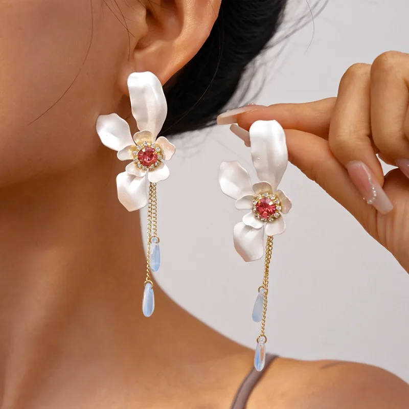 

Irregular Rhinestones Flower Dangle Earrings for Women Water Drop Glass Tassel Pendant Earring Elegant Banquet Dress Accessories